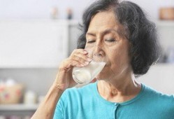 牛奶不能喝最新爆料,最新爆料揭示不能喝真相